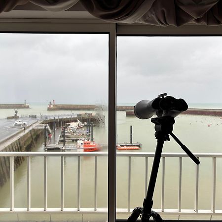 Cote Cottage Apt 3 Chambres Bien Equipee Vue Imprenable Sur Port Et Mer Etreham المظهر الخارجي الصورة