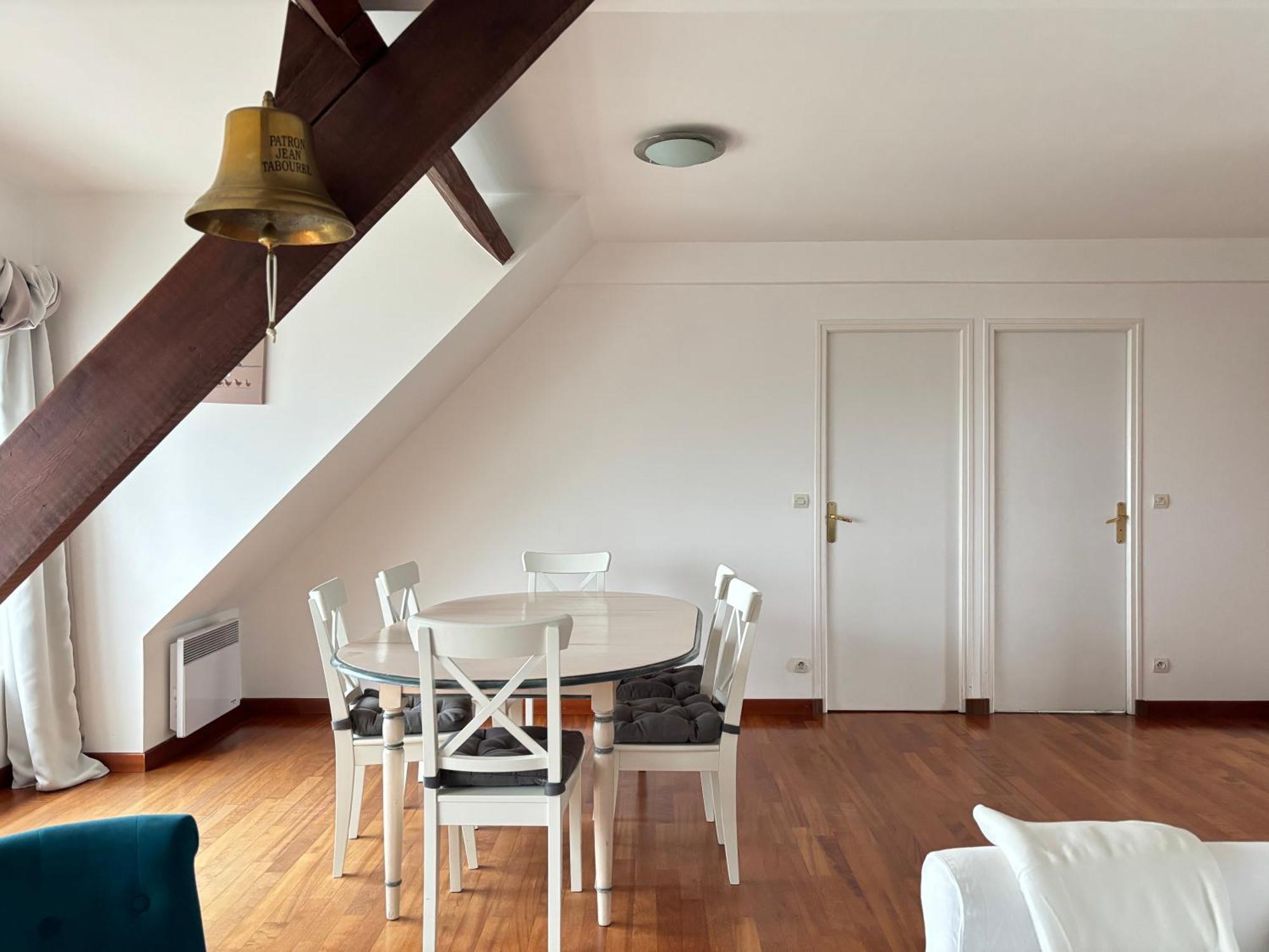 Cote Cottage Apt 3 Chambres Bien Equipee Vue Imprenable Sur Port Et Mer Etreham المظهر الخارجي الصورة