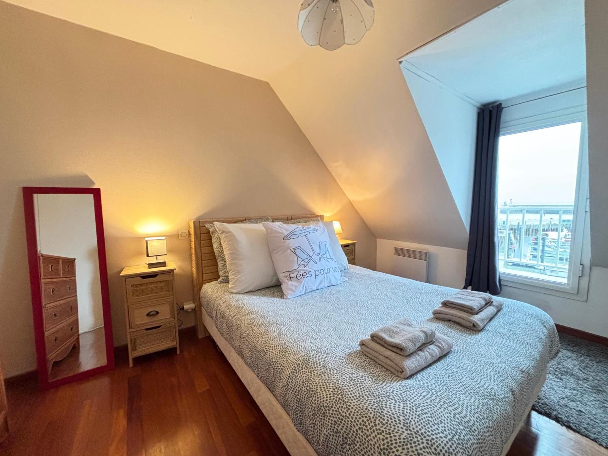 Cote Cottage Apt 3 Chambres Bien Equipee Vue Imprenable Sur Port Et Mer Etreham المظهر الخارجي الصورة